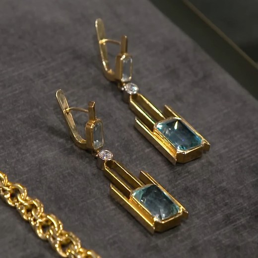 Exquisite Expertise Schmuckset mit Aquamarinen kann fünfstelligen Betrag abräumen Bares für Rares . . . #BaresfürRares #Fernsehsendungen #AntiquitätenLiebhaber #großeReichweite #Hobby #HobbyderAntiquitätenhändler #ZDF | Antiquitäten Liebhaber