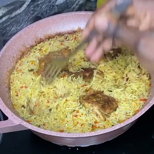 I’m here to teach you guys how to switch things up. The key to never getting tired of a certain dish is so switch the way you cook it time and time again. . . 📸: @teekayskitchen . . Follow @afrifoodnet For More Amazing Food Contents #afrifoodnetwork #coconutrice | African Food Network