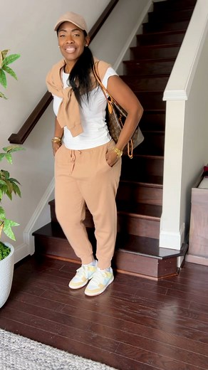 My OOTD is relaxed and neutral🤎#nike #nikelowdunks #victoriassecretpink #TheRack #NordstromRack #rainydays #latewinter #outfits #fashionblogger | busybeeangiep