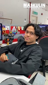 Saya lelaki, mestilah saya yang kena mulakan conversation dengan perempuan. #maskulin #maskulingayahidup #gayahidup #sayalelaki #sayaperempuan #povseoranglelaki | Maskulin