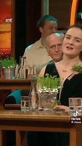 Kelly Harrington made history as she is now guaranteed a medal after winning yesterday. She will become the first Irish women to win medals at two Olympics And she is craic too 🇮🇪 | IRISH STUFF