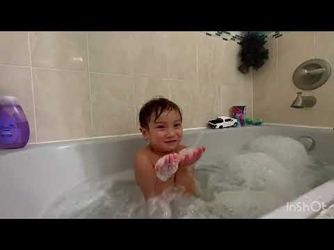 Little boy in Bathtub ￼.