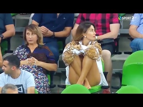 25 MUST SEE MOMENTS IN SPORTS
