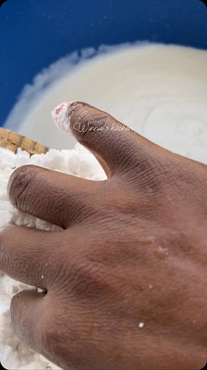 Tunafundisha kupika vitumbua konki kabisa tuna recipes za vitumbua 🔥🔥👌👌. Tunafundisha honeycomb texture vitumbua Vile vitumbua vya asili kabisa tunafundisha kupika vitumbua vinavyotoa machozi sharti vitumbua original vitowe machozi ya asili . Tunafundisha kupika vitumbua vya kisasa vile sponge one navyo tuna recipes konki kabisa . Tunafundisha kupika vitumbua vilaini vitamu mchambuko aina 10. Tunafundisha vitumbua vya biashara na vitumbua vya matumizi ya nyumbani . Tunafundisha mbinu mbali m