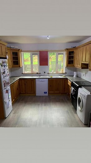 1.2K views | This kitchen in cork was painted in this beautiful green by our expert team. The greens are fast becoming popular and could be overtaking the grey for the newest trends. # colour trends #colouredkitchens #corkkitchens #handpaintedkitchens #cosykitchens#duluxpaints#johnstonepaints#criwnpaints#farrowandballpaints | Brushstrokes Painting and Decorating | Facebook