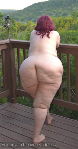 Big Beautiful Babes Slideshow, Vol. 2 (Portrait)