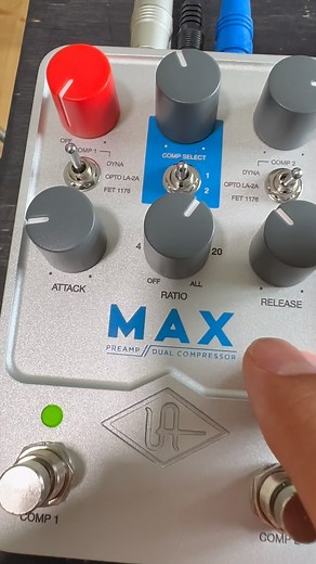 Been really looking forward to trying this one out! MAX by @uaudio sounds really good. You can be subtle and precise, or go all out bonkers and create organically pumping stuff. The three compressor types emulate some hardware counterparts that may or may not be legendary to you. In any case, they do have classy character whether you’re nostalgic or not. The preamp section (stereo preamps per compressor, which makes it four preamps) is not for raising the volume, but for colouring and pre-EQ’ing
