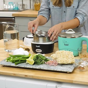 Want a lunchbox that can cook on the go? Watch Caroline, an amateur cook, demonstrate how simple it is to use Itaki Products in everyday settings! | Itaki Co