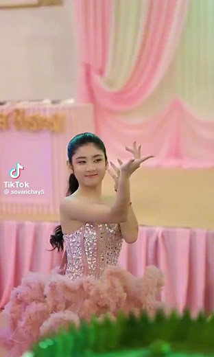 វីដេអូ​របស់ Je Kim (@je.kim456) ជាមួយ original sound - Je Kim