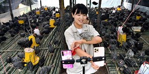 China’s livestreaming farmers are powering the biggest Internet IPO since Uber