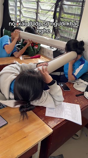 Hài Hước Trong Lớp Học: Nói Xấu Và Những Trò Đùa