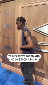 30K views · 752 reactions | Travis Scott đã tạo sẵn dáng nhưng mấy khứa Photographer lại không chụp. Mấy khứa chọc anh tui quá vậy 沈 | Street Vibe - Fashion & Lifestyle | Facebook
