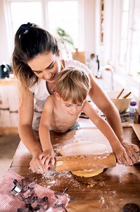 Make your holiday bonding activities stress-free with the help of Natrol 5-HTP, the #1 5-HTP brand in America🎁👪. 5-HTP is a 100% drug-free supplement that helps you stay relaxed no matter what the holidays may bring. http://bit.ly/2R5Toim | Natrol