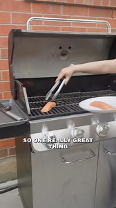 Grilling salmon without turning it into fish jerky? Yes please 🙌 The trick: cook it over indirect heat so it stays juicy and doesn’t stick. Get inspo for your next bbq with recipes from Hellofresh.ca | HelloFresh