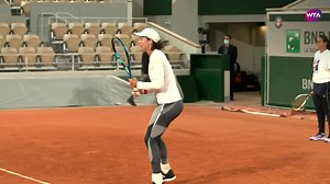 Garbiñe Muguruza gears up for her first round encounter at ROLAND-GARROS 🇫🇷 | WTA