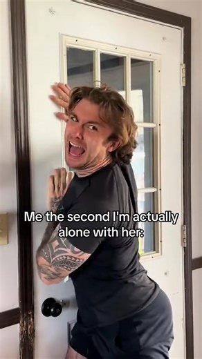 Me texting her the dirtiest thing ever | GARRett wiiith Ivan the cat