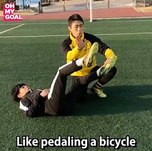 How to do a perfect bicycle kick  | Soccer Addict | Facebook