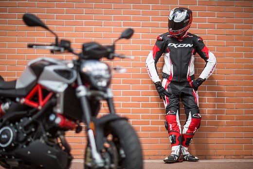 TEST I Combinaison 2 pièces Ixon Vortex Jacket & Pant