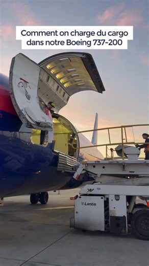 Chargement en cours... 📦 -- Loading in progress... 📦 #Nolinor #NolinorAviation #Aviation #B737200 #Avgeek #CargoOperations #Cargo #LoadingCargo #BehindTheScenes #Airport #AirlineOps #YMX | Nolinor Aviation