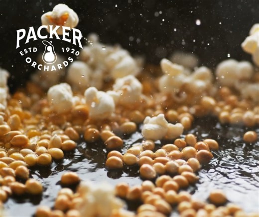 勒Pickle Palooza just got an upgrade… Introducing Dill Pickle Kettle Corn—a bold, tangy twist on a classic! 朗 Popping all weekend long—don’t miss your chance to taste it! #PicklePalooza #FarmFun #PackerOrchards #hoodriverfruitloop | Packer Orchards | Facebook