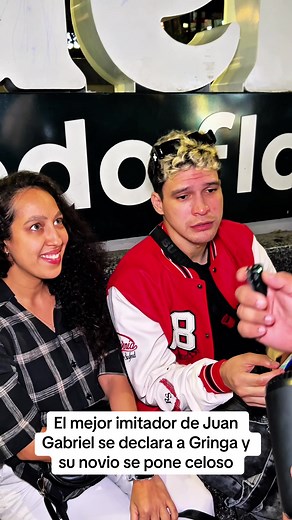 El mejor imitador de Juan Gabriel se declara a Gringa y su novio se pone celoso #juangabriel #mexico #poblado #mujeres #parati