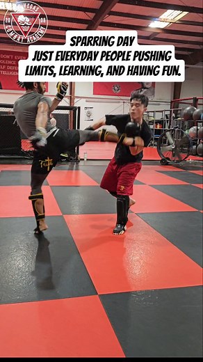 Sparring Day ** These are not professional or amateur fighters ** Just everyday people pushing limits, learning, and having fun in the ring. #SparringSession #TrainForLife #lasvegascombatacademy #lasvegaskravmaga #kravmaga #levelUpJujitsu #bjj #brazilianjujitsu #muaythai #mma #boxing #striking #SelfDefense #boxingtraining #mmafighter #mma ##warriormindset #streetselfdefense | Las Vegas Combat Academy