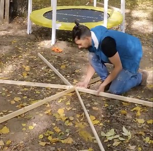 Proyek gazebo palet untuk mempercantik halaman belakang rumah Anda | Rasa Kayu