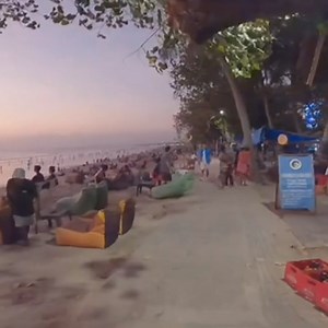 226K views · 2.4K reactions | Menikmati indahnya pantai kuta...狼 #pantaikutabali #wisata #bali | OBAT ALAMI | Facebook