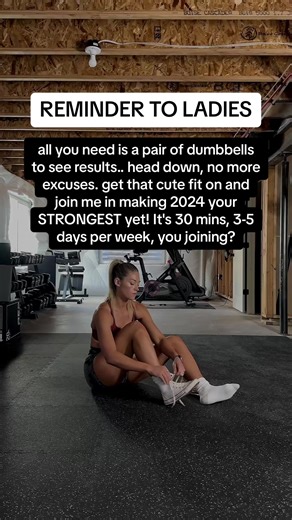 all you need is a pair of dumbbells to see results.. head down, no more excuses. get that cute fit on and join me in making 2024 your STRONGEST yet! It's 30 mins, 3-5 days per week, you joining? Movement With Julie 🔥🤝 | Movement With Julie