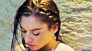 New Wet Sabrisse Close-Up Nude Shoulders XXX - Upskirt TV