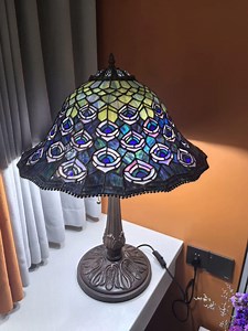 Tiffany-style Peacock Feather Table Lamp | Handmade Stained Glass Mosaic Art Lamp - Etsy Canada