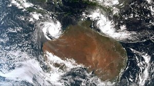 VIOLENT VERONICA People in the Pilbara are preparing for the worst as Cyclone Veronica surges towards the coast. Supermarket shelves are being swept clean as residents in the area prepare for what could be a category five storm. DFES says locals and visitors who are not well prepared should leave the area now. | 7NEWS Regional WA