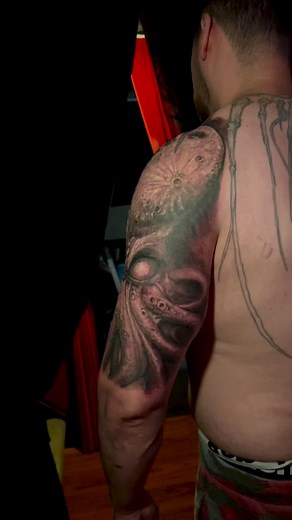 22K views · 1.5K reactions | BOOKINGLastritestattoo@gmail.com##paulbooth #darkart #blackandgrey #tattoo #darksurrealism #Machines- @fkirons #fkironsNeedles- @truetubes #truetubesWhite ink- @fusion_ink #fusion_inkBlack ink- @quantumtattooinks #quantumtattooinks | Paul Booth | Facebook