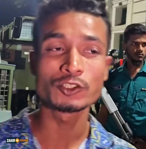 ছেলেটার চোখের দিকে তাকান, কতটা সহজ, সরল ও স্বাভাবিক ভাবে কথা গুলো বলে দিলো। তবে মনে হলো পুলিশ হ*ত্যার কথাগুলো কেউ এক্সপেক্ট করেনি। অবস্থা বেগতিক দেখে সরিয়ে নিতে হলো! 🤐 | Zahir Raihan