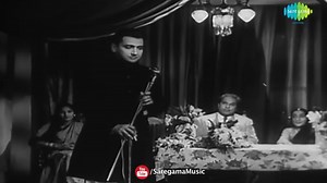 Mohd. Rafi from Barsaat Ki Raat (1960) Remembering Bharat Bhushanji on birth anniversary ❤️ | Dhun | Facebook