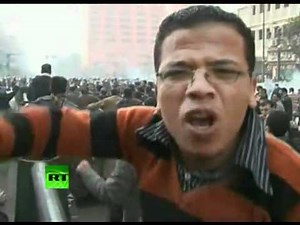 Dramatic video as thousands clash with Egypt riot police in Cairo