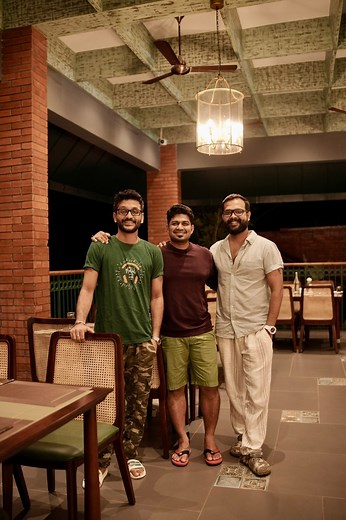 306K views · 12K reactions | **New Cover Alert!** ✨Taking a nostalgic trip back to the golden era of Malayalam cinema with our rendition of the classic "Santhamee Rathriyil" from the iconic movie *Johney Walker*. This timeless melody has always held a special place in my heart, and we are thrilled to share our version with you all. #SanthameeRathriyil #JohneyWalker #MalayalamCinema #CoverSong #MusicLover #Nostalgia #GoldenHits #MalayalamMusic | Arun Gopan | Facebook