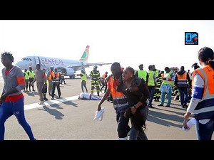 This video shows a security exercise simulating a hostage-taking at Dakar airport