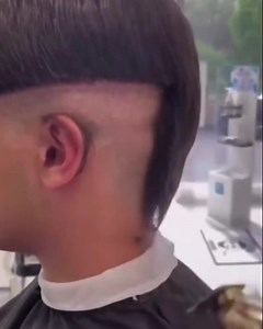 Купете 1, вземете 2!  ➔ Т-образно острие за оформяне на коса и брада ➔ Сухо бръснене на цялото тяло ➔ Безопасно, остро, точно За професионален и елегантен външен вид, все едно излизате от бръснаря倫  https://top.vigoshop.bg/g2ritsy/t1/v1/lp1?psh=5i99&pco=2i99&sp=7734i007 | vigoshop | Facebook