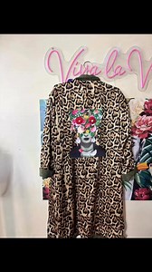 My hobby was born from my passion for Frida Kahlo. Dalla pasione per Frida Kahlo nasce il mio hobby. #uniquehandmadepieces #fridakahlo #woman | Handmade by Paola Pizzaferri