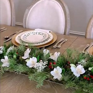 Clear Acrylic Flower Vase Rectangular Floral Centerpiece for Dining Table 24 Inch Long Rectangle Decorative Modern Vase for Weddings Home Decor（24 Holes+with LED Light）