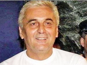 BIO JE NENAMETLJIVI ČUVAR MORALA: Retko viđena uspomena Danila Lazovića sa porodicom