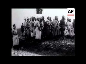 Kaiser Dies In Exile