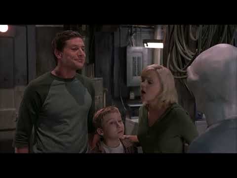 Two kicks by male aliens in Scary Movie 3