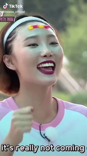 Hwasa María on TikTok