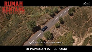 Nampaknya ada satu lagi cerita seram dari negara jiran kita yang akan buat korang tak senang duduk gais! Bila dengar ada filem dari Indonesia ni, pasti dah terbayang jump scare yang banyak tau. Bagi penggemar filem horror, korang dah boleh siap-siap untuk tengok Rumah Kentang The Beginning yang akan ditayangkan di seluruh pawagam mulai 27 Februari 2020. Ohmedia pun tak sabar nak tengok. So, tunggu review nanti okay?! Tambah pula gandingan mantap dari Luna Maya dan Christian Sugiono, pergh! Koran