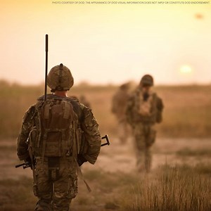 644K views · 4.5K reactions | This Memorial Day, join us in honoring those who made the ultimate sacrifice by making sure all of our brave men and women in uniform know we appreciate their service. The USO needs at least 200,000 patriotic Americans to join us in honoring our heroes during Military Appreciation Month, and we still need your signature. Will you sign the card today? | USO | Facebook