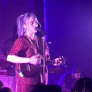 10K views · 668 reactions | Billie Eilish - Hotline Bling | Clickbait | Facebook