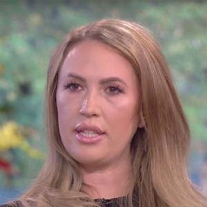 "Hot Felon" Jeremy Meeks' Wife Tears Up In Emotional Interview About Chloe Green Cheating Scandal