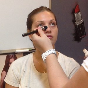 72 reactions · 6 comments | Makeuplessons #mastertrainer #makeupartist #mua #linapagliarellamakeuptrainer #linapagliarellamakeupartist #lipstick #ombrelips #eyebrows #eyeshadow #makeuplessons #lessons #makeupcorrettivo #model #beautymakeup | Lina Pagliarella Make Up Artist and Beauty Trainer | Facebook